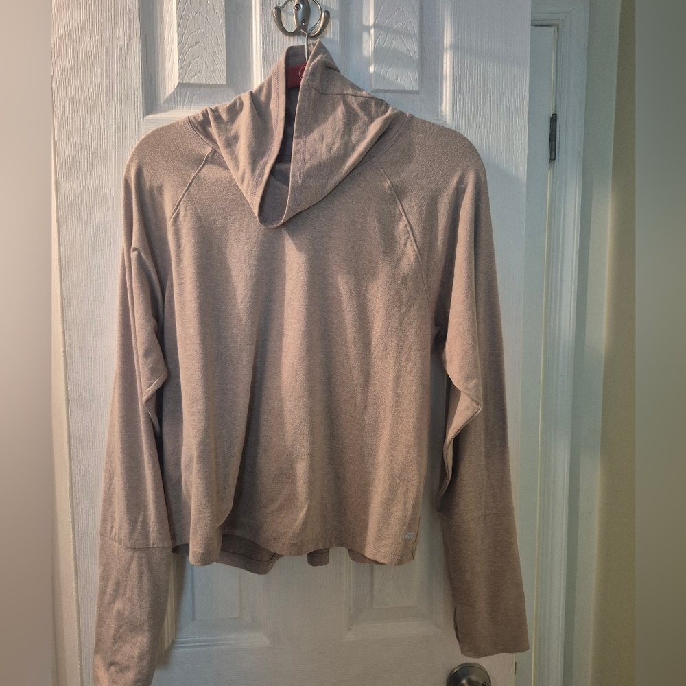 Marika | Cowl Athletic